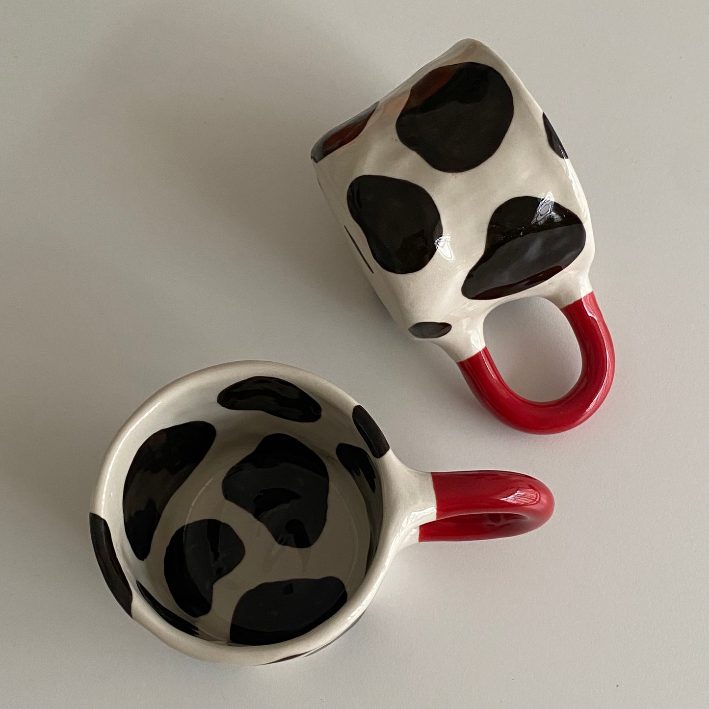 Kubek w krowie łaty