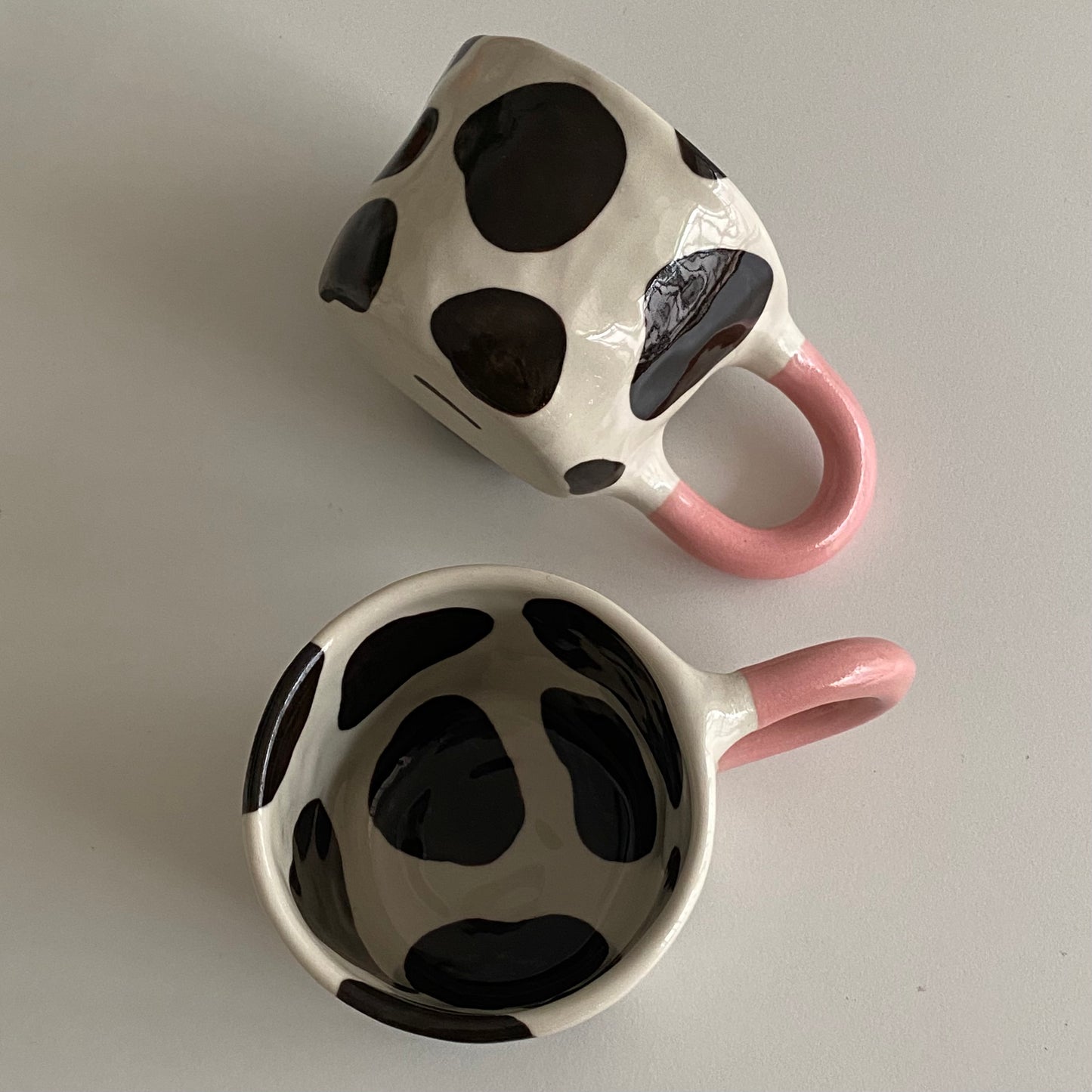 Kubek w krowie łaty