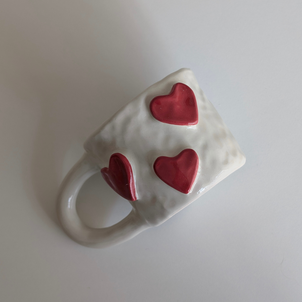 Kubek z sercami